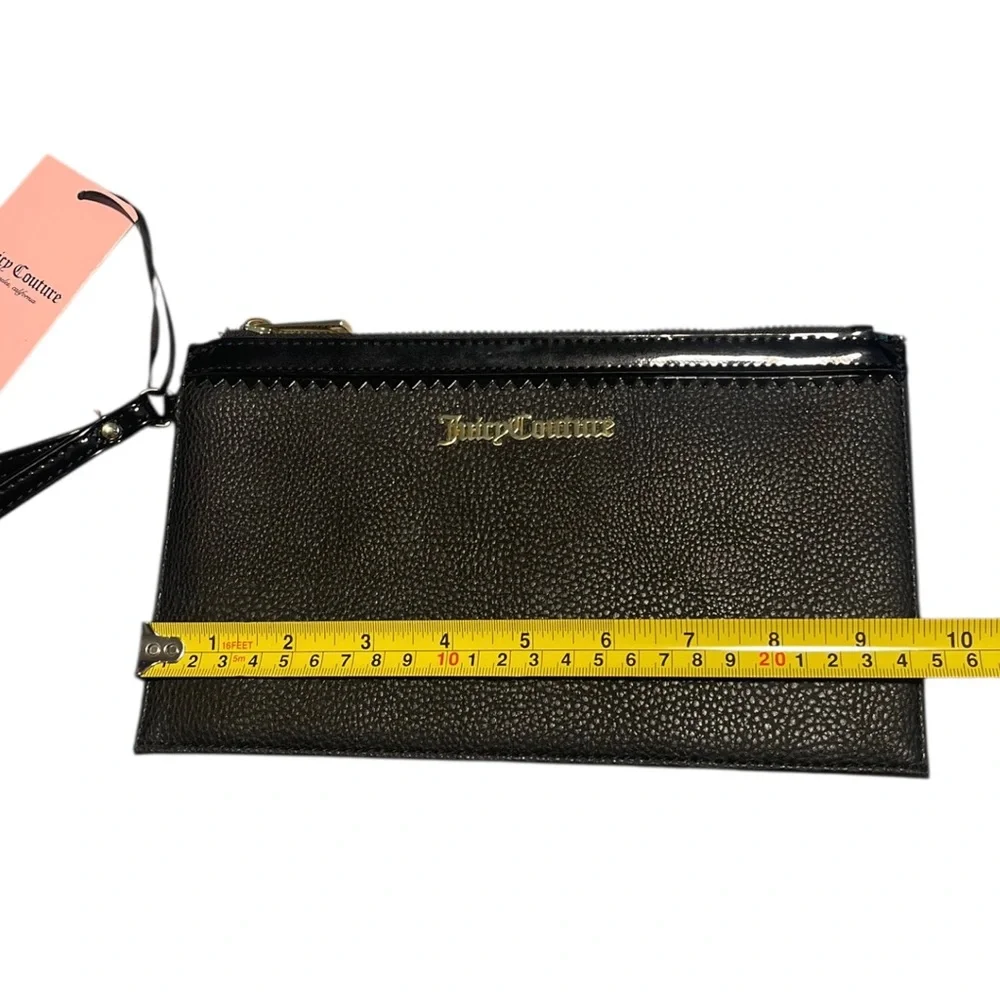 Juicy Couture Black Vegan Pebble Leather It’s A Man’s World Wristlet New W Tags